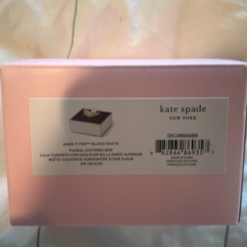 NWT kate spade box - Picture 3 of 3